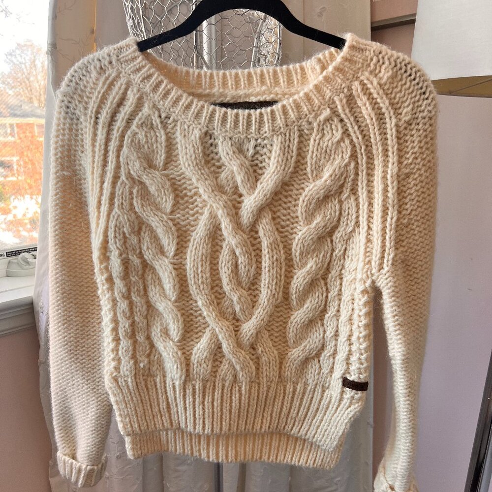 ROOTS cable knit crop wool sweater